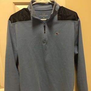 Used vineyard vines pullover.